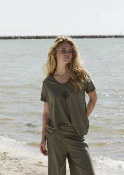 V-NECK TEE FLOWER